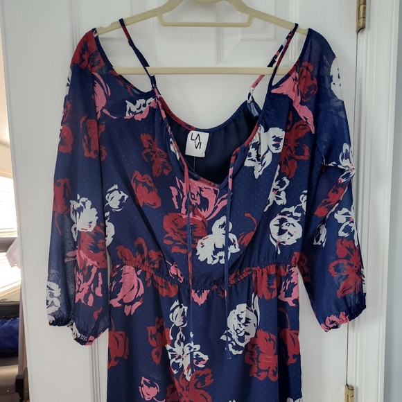 Cute Dress size Large - Picture 2 of 4